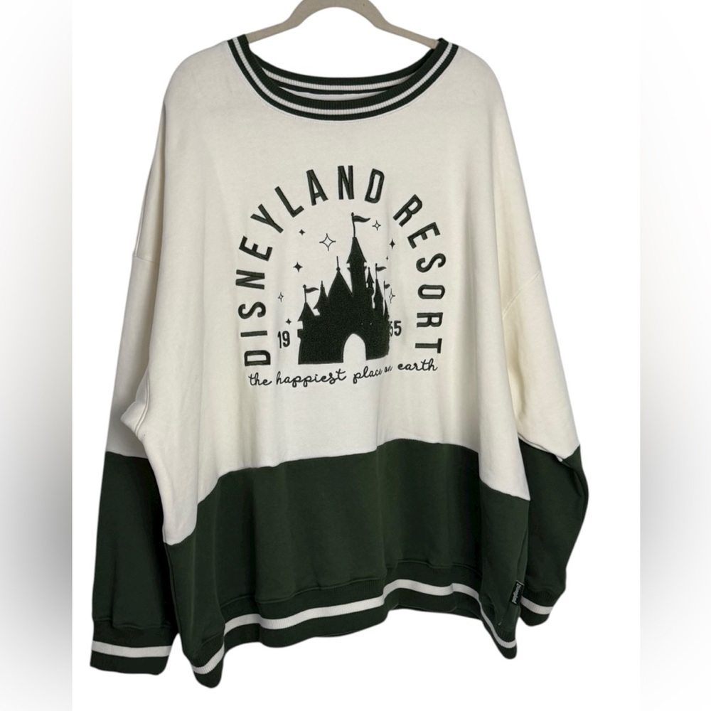 NWT Disney Disneyland Resorts Green and White Knit Sweatshirt size 2X B096 - Picture 2 of 9